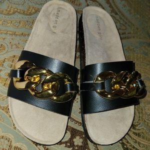 Madden Girl Blissful Black w/ Gold Chain Sandals Slides Kork Sole NEW